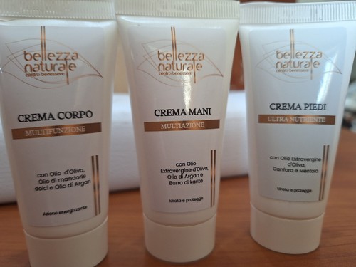 Idea regalo crema mani piedi - crema, e